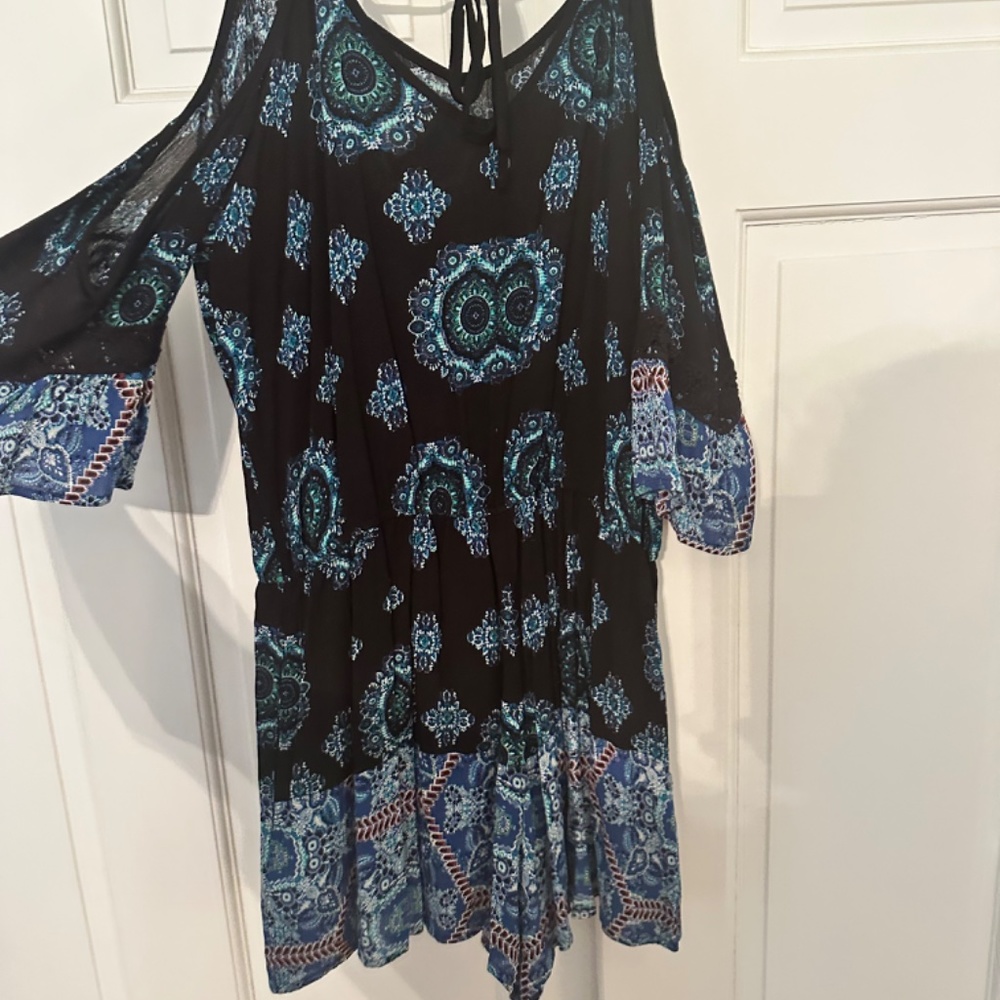 Romper - Picture 2 of 2